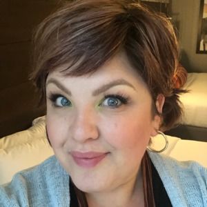 Meet your Posher, Alicia